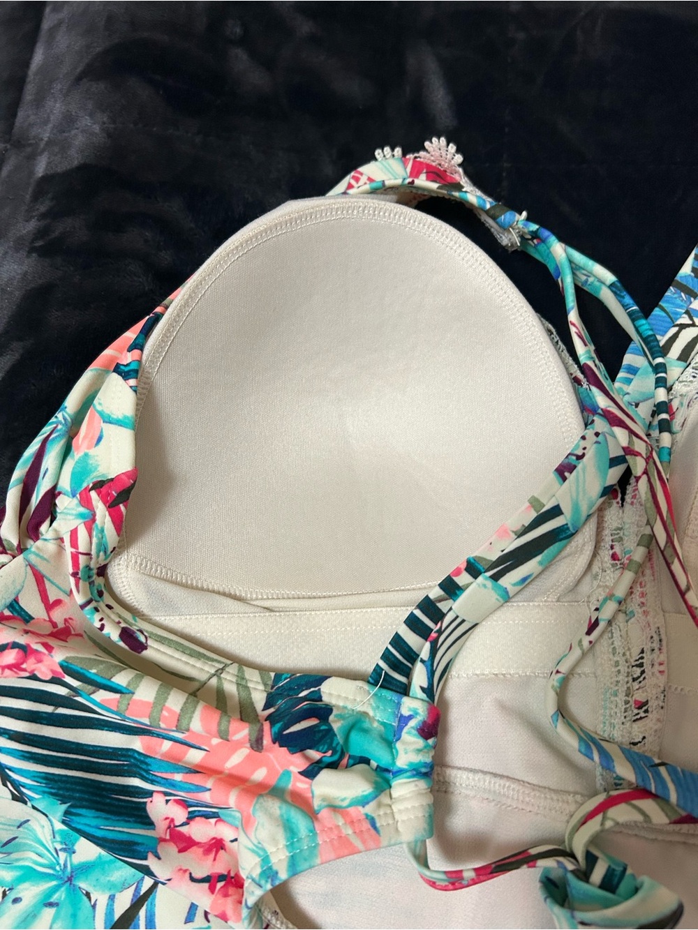 Time and Tru Tropical Floral and Lace one piece - Picture 7 of 8